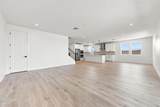 2122 Desert View Drive - Photo 20