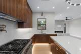 4422 Roma Avenue - Photo 15