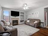 2265 Vincent - Photo 18