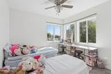 2324 Oak Street - Photo 10