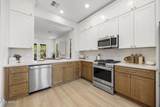 7216 Aurora - Photo 3