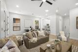 7216 Aurora - Photo 9
