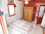 21 Temby Avenue - Photo 32
