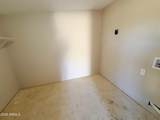 10012 Lakeview Circle - Photo 18