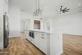 19821 Whitton Avenue - Photo 17