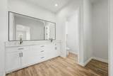 19821 Whitton Avenue - Photo 24
