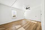 2213 Windsor Avenue - Photo 17