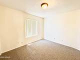 1425 Chicago Circle - Photo 22