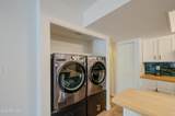 1920 Lindner Avenue - Photo 9