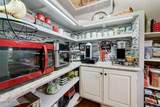 2946 Beverly Place - Photo 21