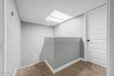 815 Grovers Avenue - Photo 18