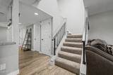 815 Grovers Avenue - Photo 8