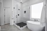 3938 Dubois Avenue - Photo 32
