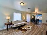 210 C Street - Photo 3