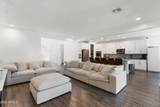 956 Yellowstone Way - Photo 7