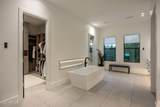 8820 Lariat Lane - Photo 33