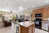 319 Travis - Photo 8