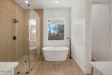 2943 Whiteley Street - Photo 24