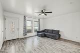225 Standage - Photo 4