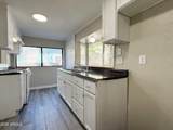 211 Latham Boulevard - Photo 11