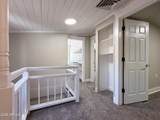 211 Latham Boulevard - Photo 16