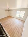 225 Standage - Photo 8