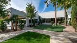 9900 Luxury Assisted Living Boulevard - Photo 3