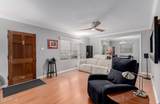 521 Wilshire Drive - Photo 9