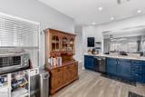 1004 Somerset - Photo 10