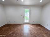 2722 Nisbet Road - Photo 17