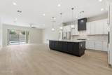 8006 Whyman Avenue - Photo 5