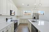 812 Desert Drive - Photo 10