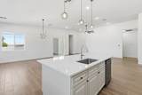 812 Desert Drive - Photo 32