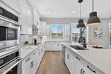 992 Parkview Drive - Photo 10
