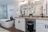 1322 Flower Street - Photo 25