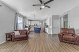 1405 Honeysuckle Circle - Photo 18
