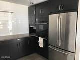207 Clarendon Avenue - Photo 14