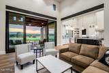 11082 Hunters Way - Photo 7