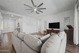 9764 Thornbush Avenue - Photo 15