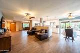 4523 Voltaire Avenue - Photo 10