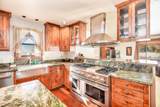 8950 Antoinette Way - Photo 43