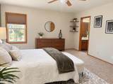 8550 Pleasant Valley Way - Photo 18