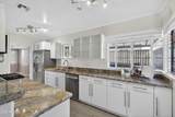 1526 Wilshire Drive - Photo 2