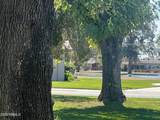 10013 Lakeview Circle - Photo 13