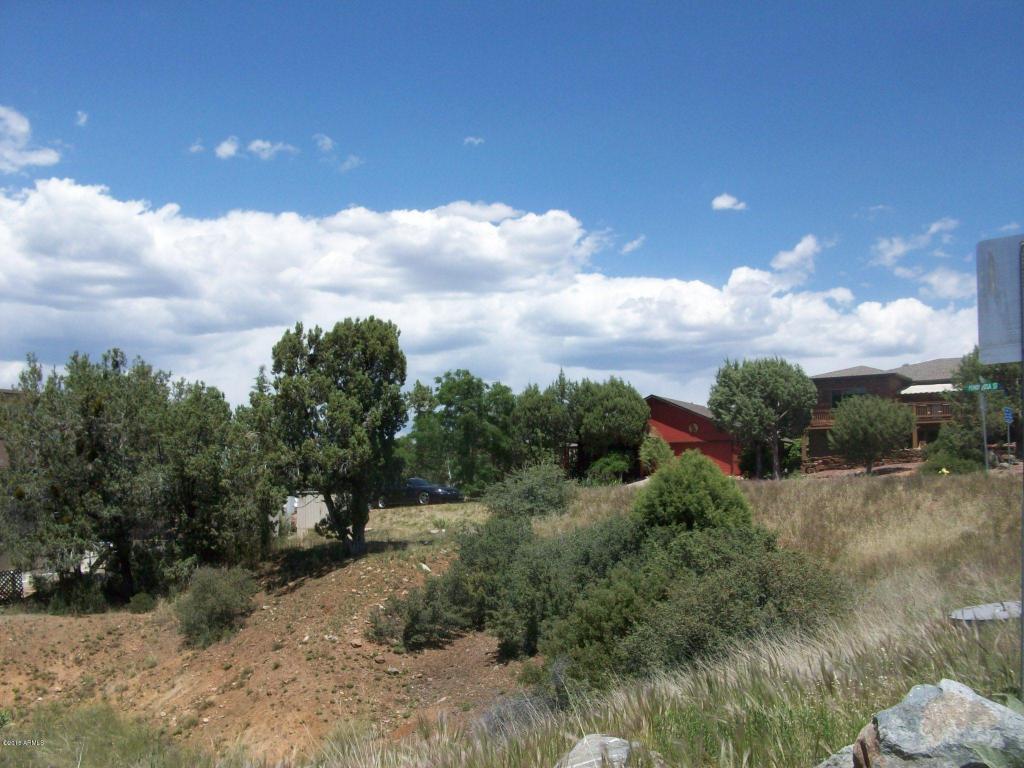 414 Phoenix Street - Photo 1