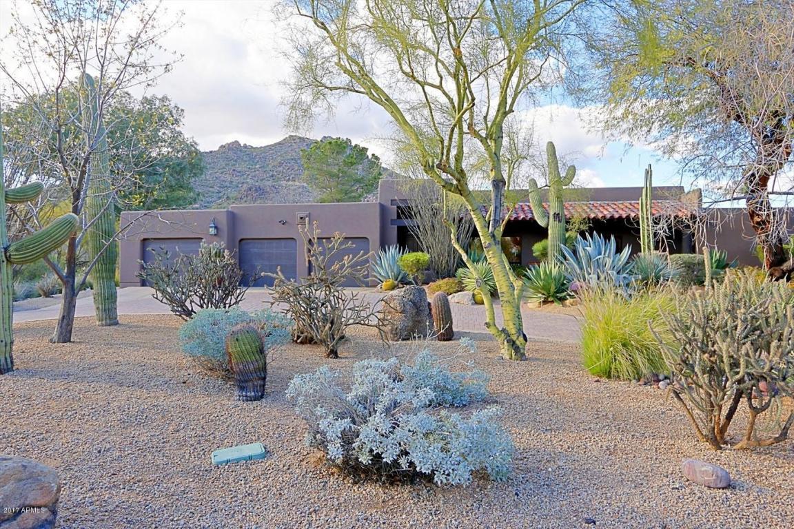 2027 Smoketree Drive - Photo 1