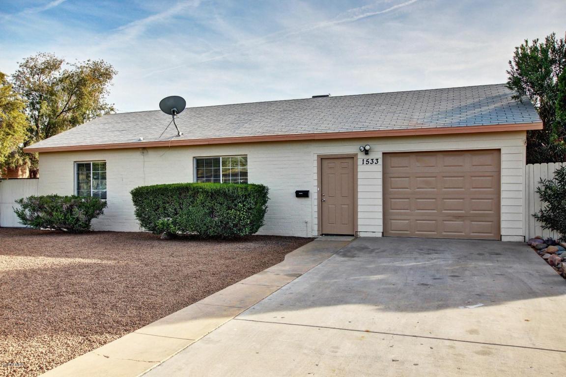 1533 Roma Avenue - Photo 1