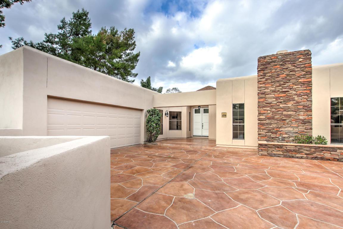 2737 Arizona Biltmore Circle - Photo 1