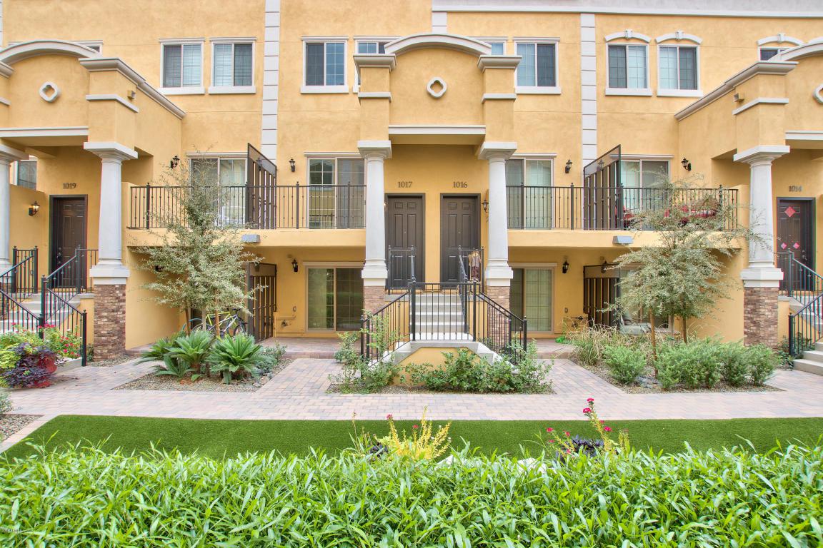 421 6TH Street - Photo 1