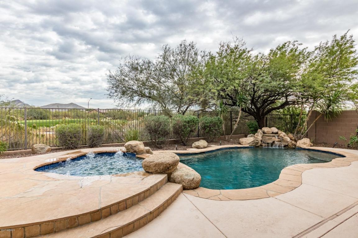1560 Laurel Greens Court - Photo 1